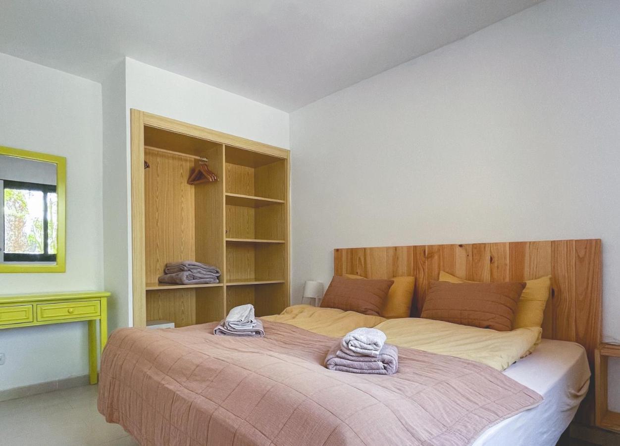 Seaside Apartment Corralejo : A Cozy Holiday Home In A Peaceful Well Located Green Complex Bagian luar foto