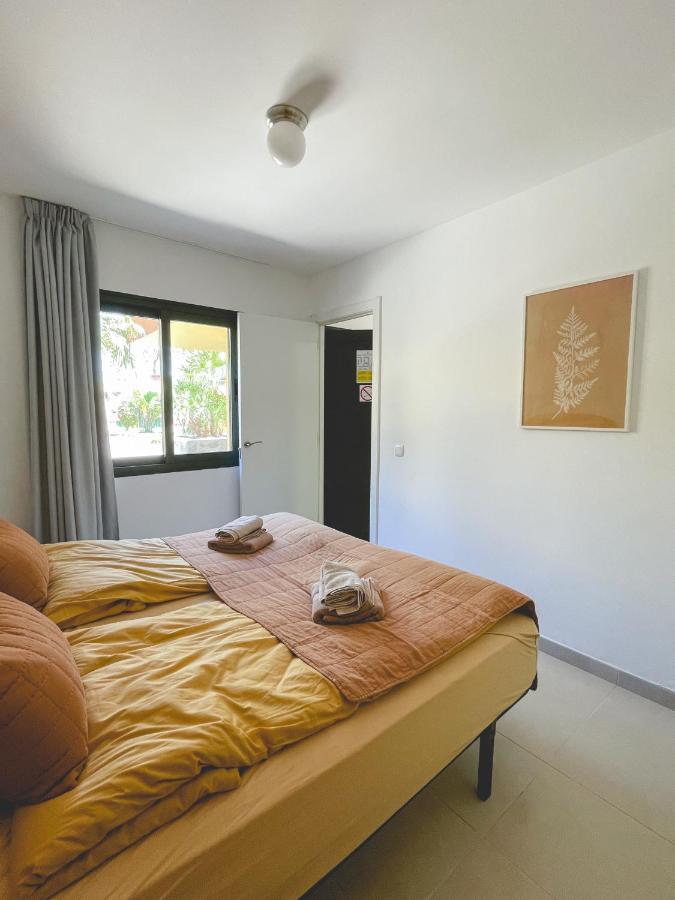 Seaside Apartment Corralejo : A Cozy Holiday Home In A Peaceful Well Located Green Complex Bagian luar foto