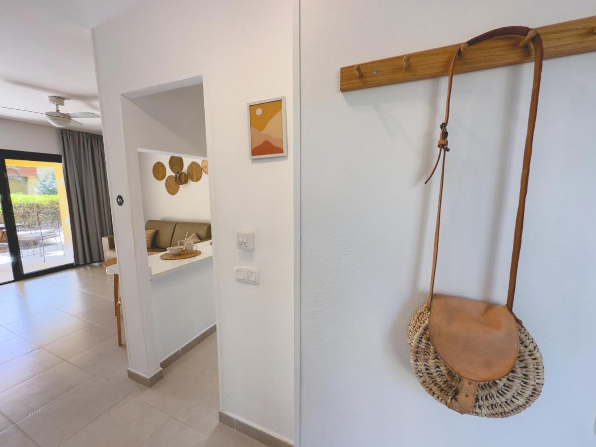 Seaside Apartment Corralejo : A Cozy Holiday Home In A Peaceful Well Located Green Complex Bagian luar foto
