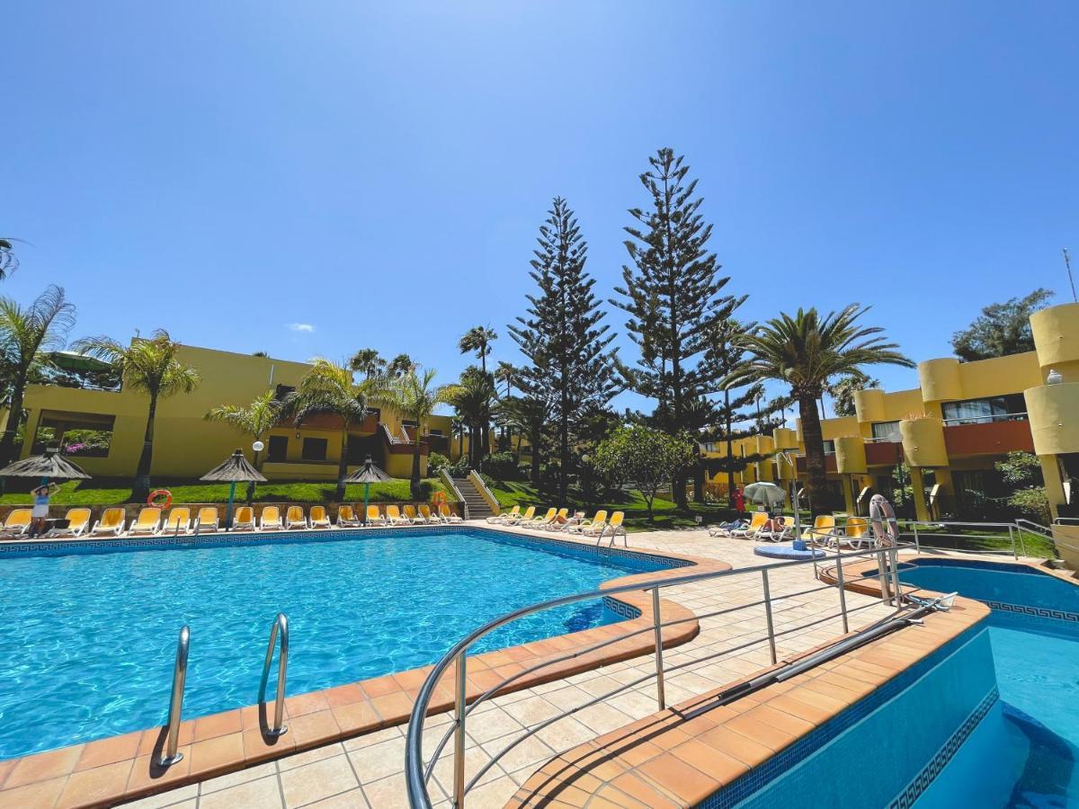 Seaside Apartment Corralejo : A Cozy Holiday Home In A Peaceful Well Located Green Complex Bagian luar foto